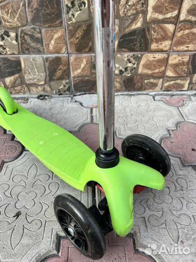 Самокат детский трехколесный