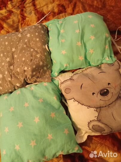 Бортики в кроватку