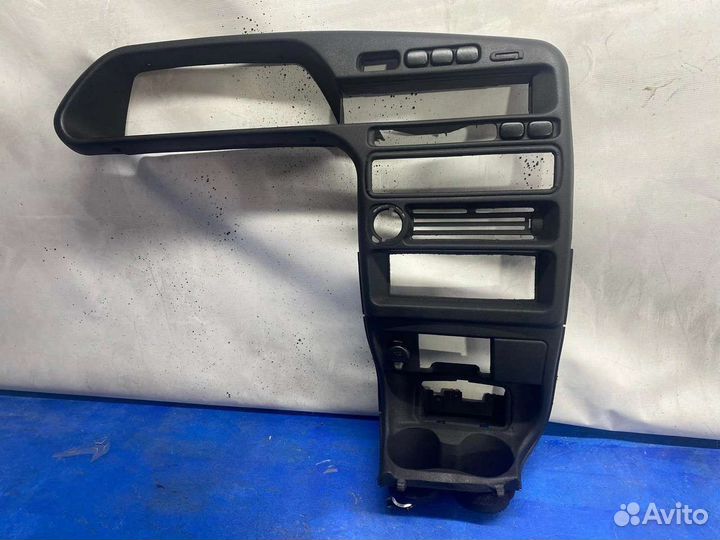 Центральная консоль 2114 с (Подстаканниками