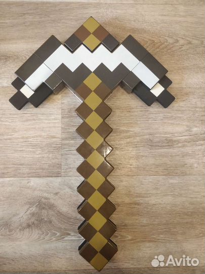 Меч и кирка Minecraft
