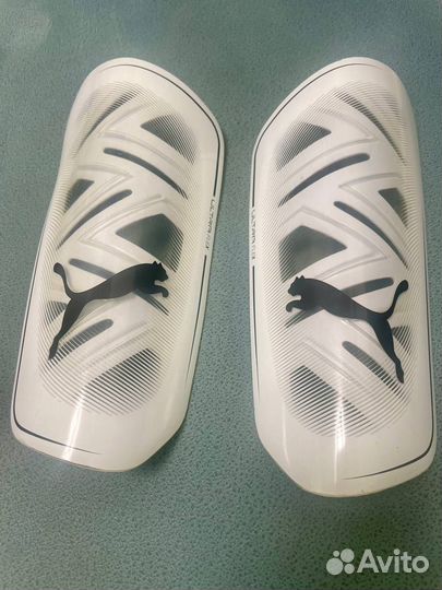 Футбольные щитки