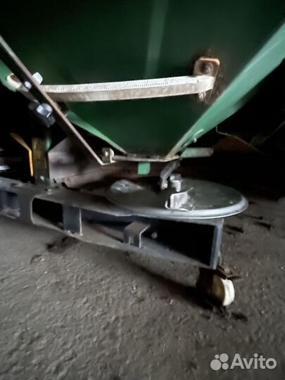 Разбрасыватель удобрений Оптсельмаш Стандарт 900, 2014