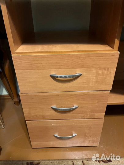 Компьютерный стол