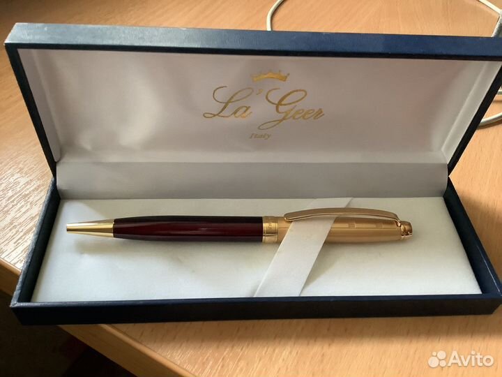 Ручка шариковая подарочная La geer