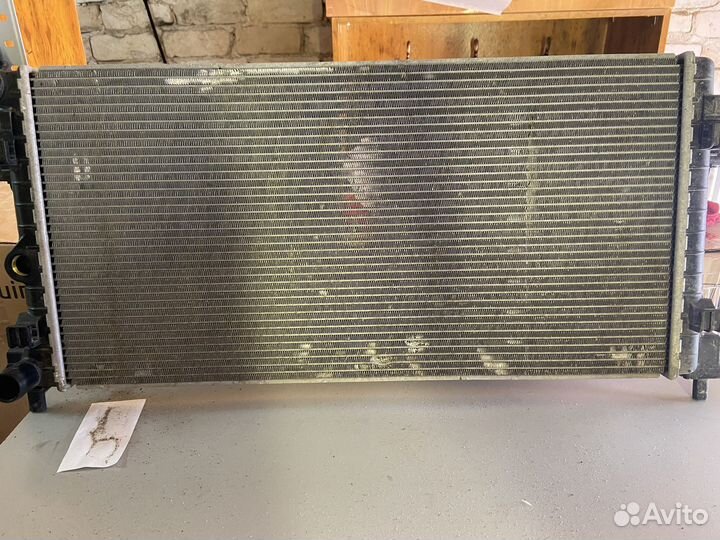 Радиатор системы охлаждения VW Polo/Rapid