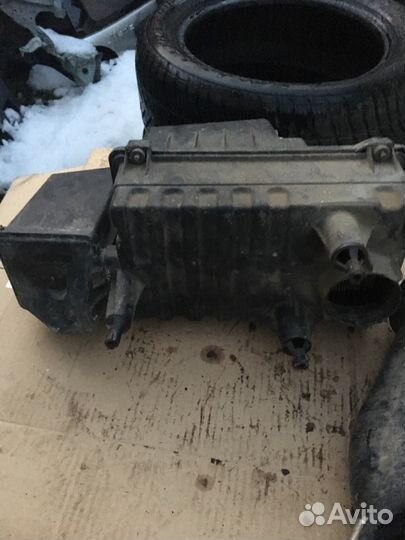 Форд Фокус-1 Корпус воздушного фильтра Американец