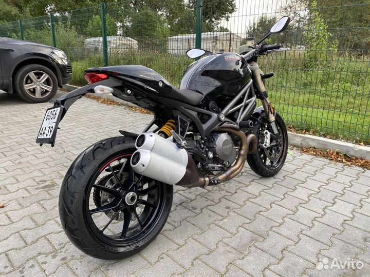 Ducati Monster 1100 EVO