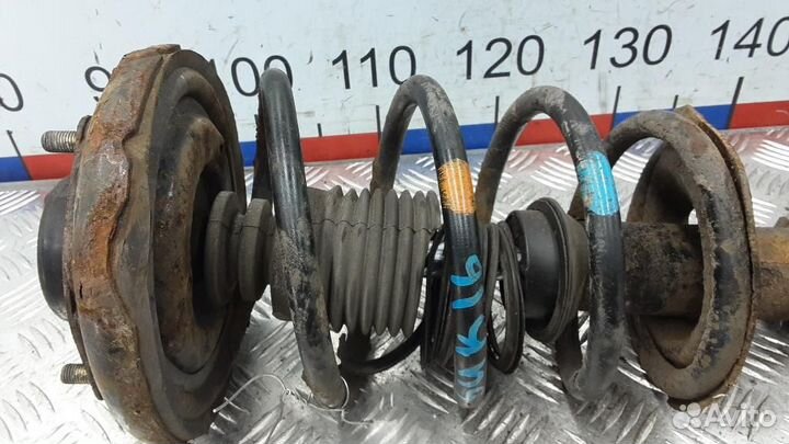 Стойка амортизатора переднего правого Nissan Prime