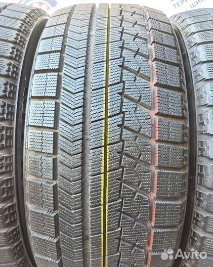 Bridgestone Blizzak VRX 235/50 R18 97V