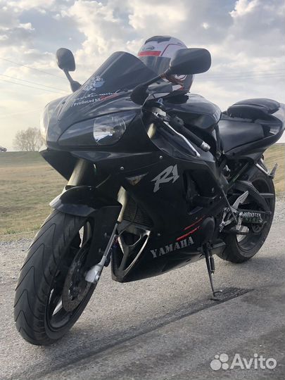 Yamaha r1