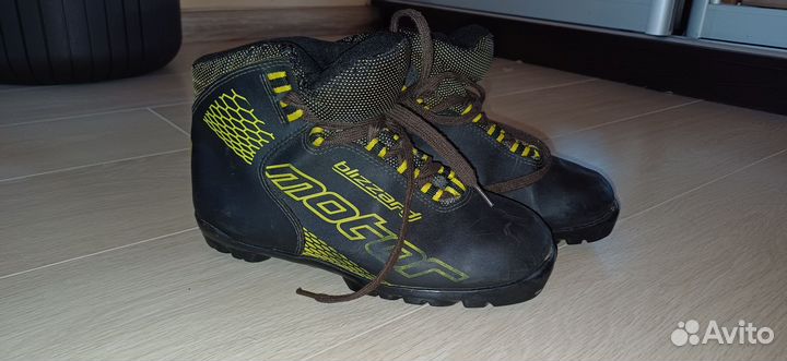 Лыжные ботинки 36