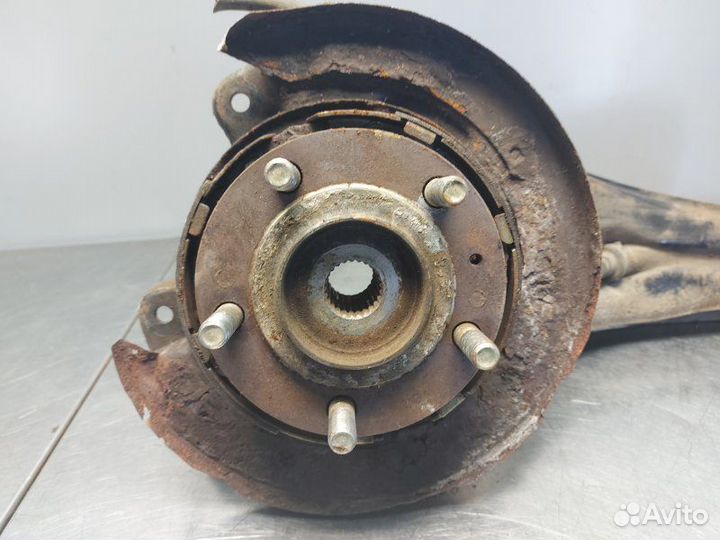 Кулак цапфа задний правый Mitsubishi Outlander