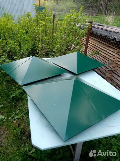 Колпаки на столбы забора