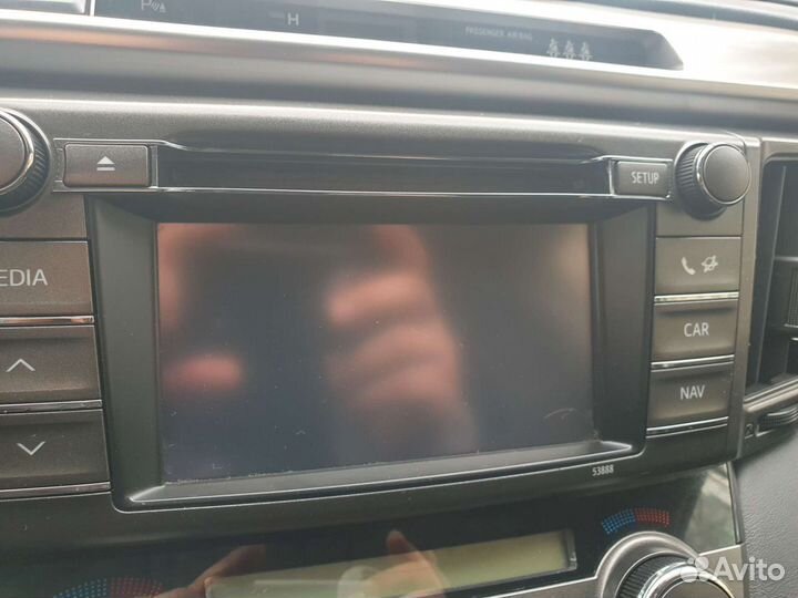 Головное устройство на toyota RAV4 2013года