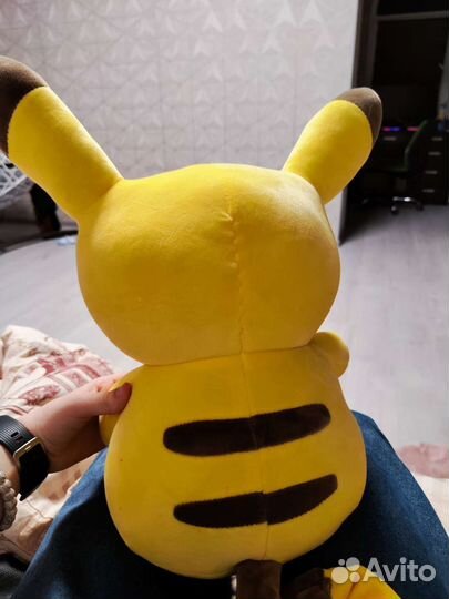 Плюшевая игрушка пикачу