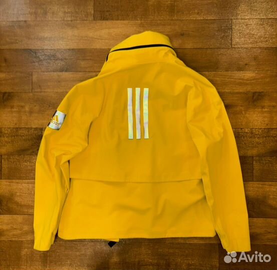 Ветровка мужская adidas