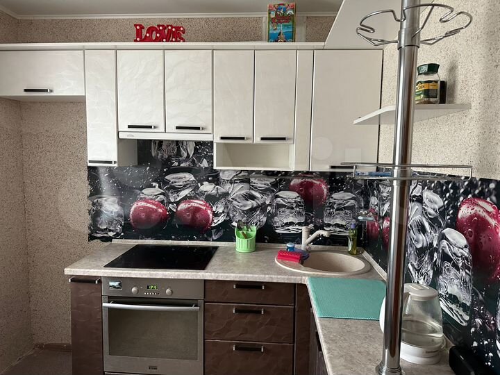 2-к. квартира, 59 м², 1/9 эт.