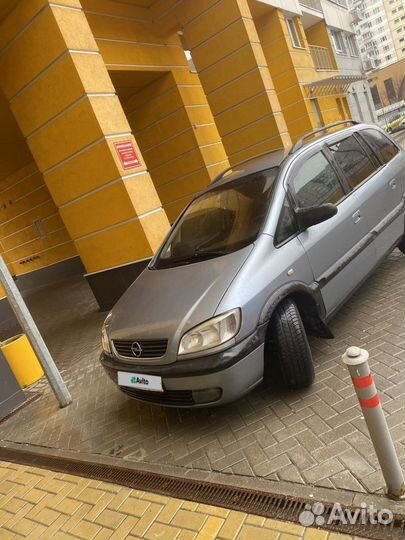 Opel Zafira 2.0 AT, 2003, 280 000 км