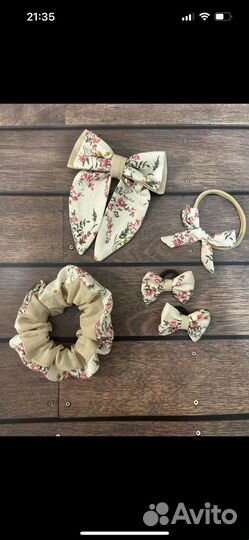 Воротнички заколки бантики