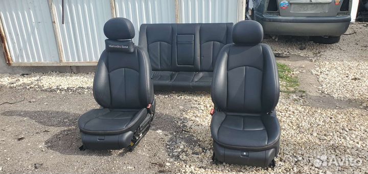 Сидения комплект Mercedes-Benz W211 рест