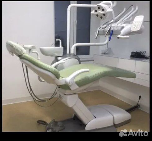 Стоматологическое кресло