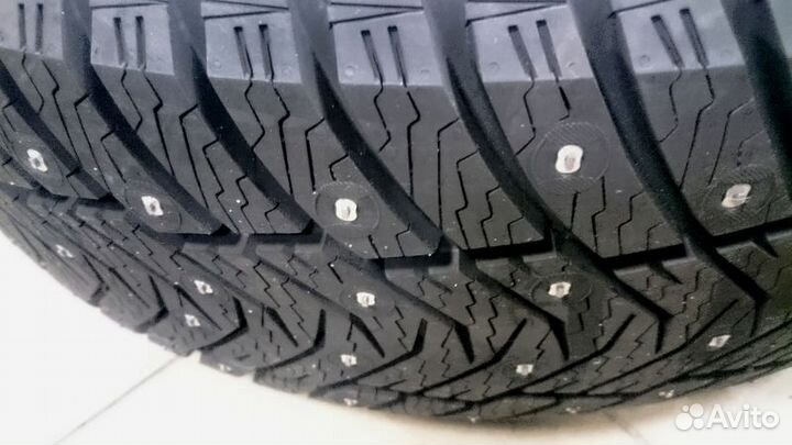Yokohama Ice Guard IG65 255/45 R19 104T