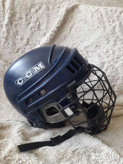 Шлем хоккейный ccm, краги хоккейные Bauer