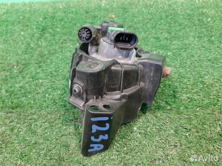 Птф передняя правая Mazda 6 (GH) 2010