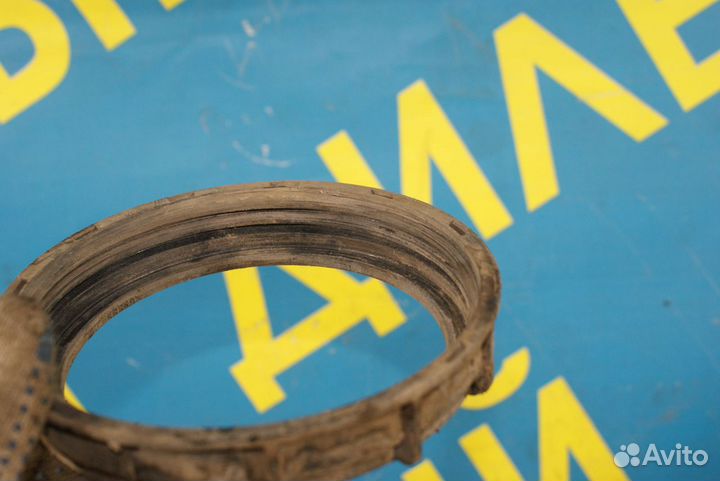 Гайка бака Dodge Caravan 3