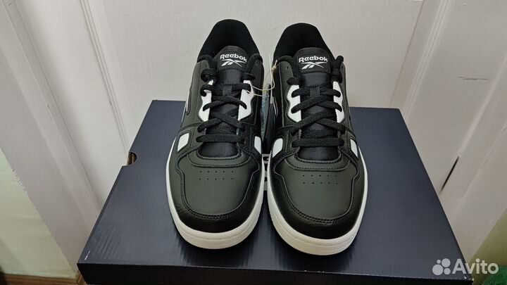 Кроссовки Reebok Resonator Low