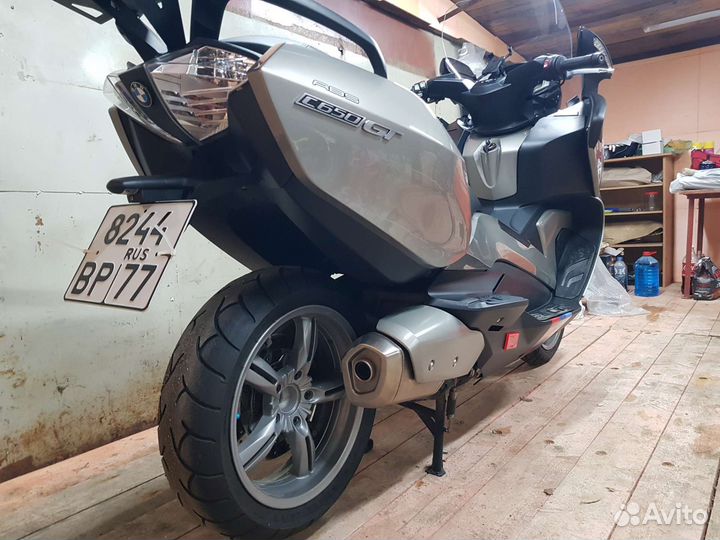 Максискутер BMW C650GT