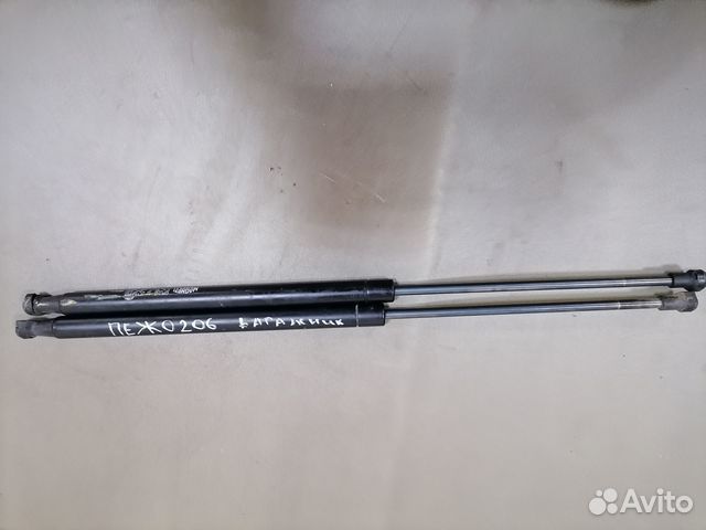 Амортизатор двери багажника Peugeot 206 1998-2012