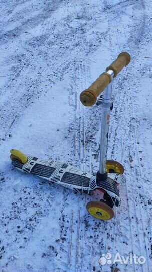 Самокат детский трехколесный