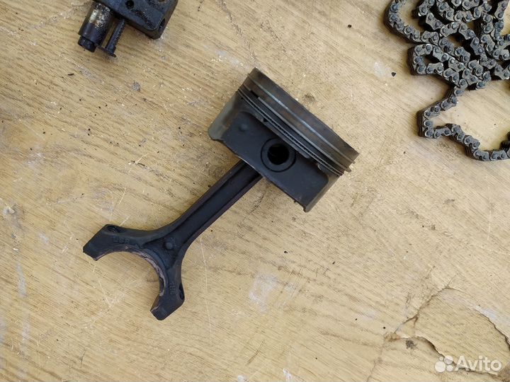 Kia Rio 3 детали двс шкив, ролик, поршень