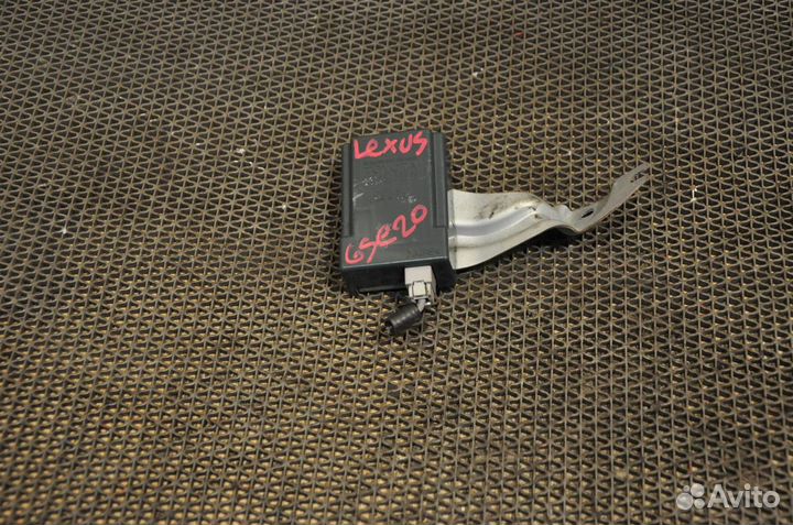 Блок управления дверьми Lexus IS250 GSE20