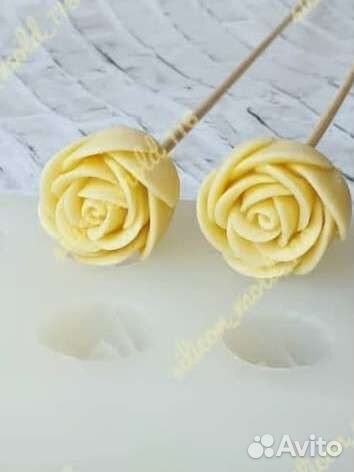 Силиконовая роза маленькая