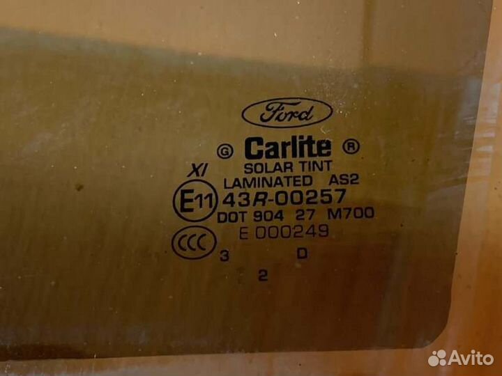 Стекло двери переднее левое Ford Explorer U502 3.5