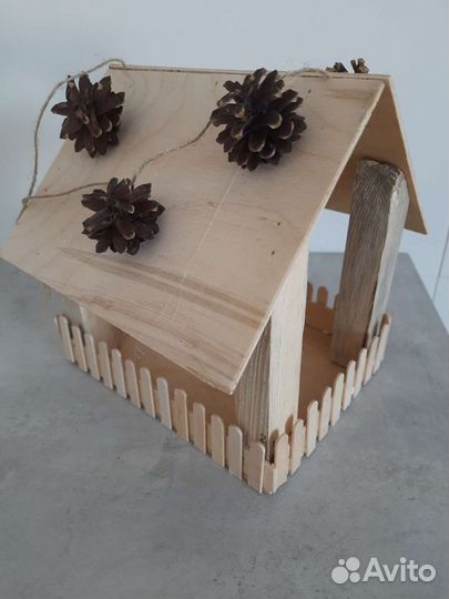 Кормушка для птиц