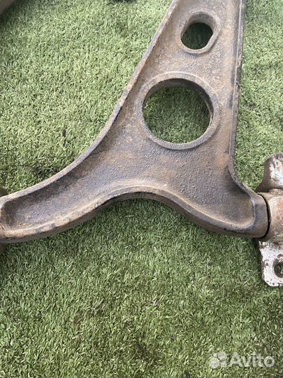 Рычаги передние Alfa Romeo 156