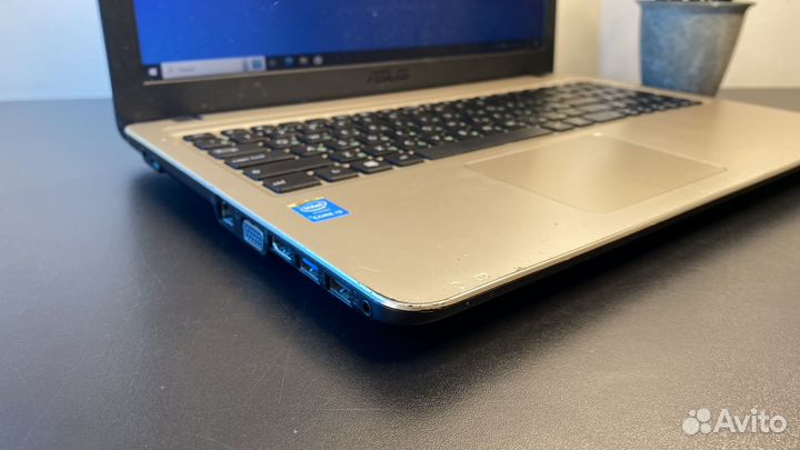 Быстрый ноутбук Asus i3-5005U/FullHD/SSD/15,6