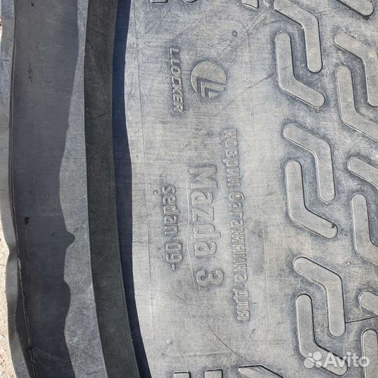 Коврики резиновые Mazda 3,коврик багажника