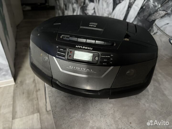 Магнитофон