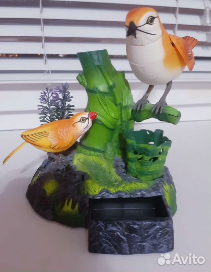 Шкатулка-статуэтка музыкальная