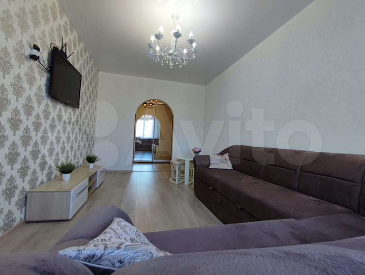 2-к. квартира, 65 м², 3/10 эт.