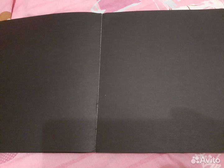Альбом для эскизов, листы чёрного цвета