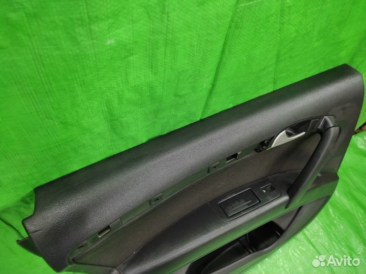 Обшивка двери лев. зад. Audi Q7