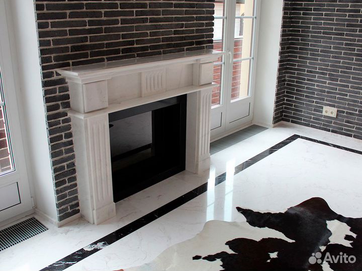 Камин из мрамора Крема Нова