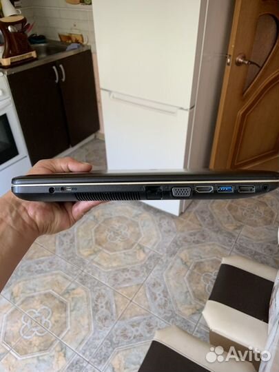 Ноутбук asus