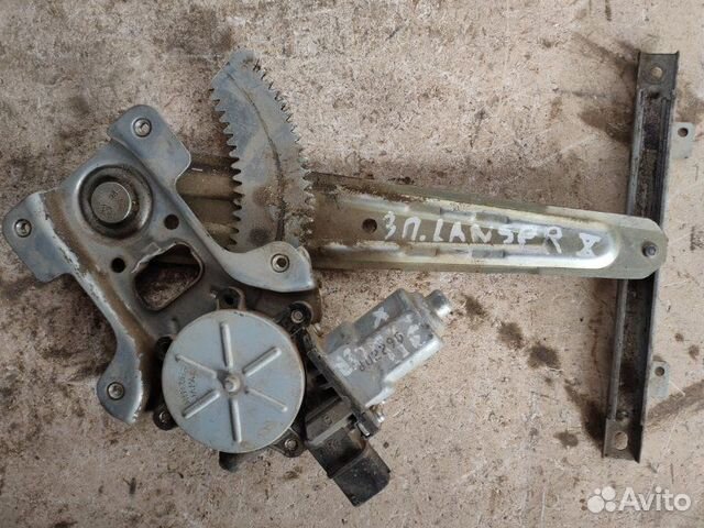 Стеклоподъемник электрический(с мотором) задний