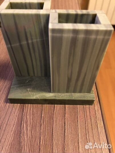 Подставка доя канцелярских принадлежностей